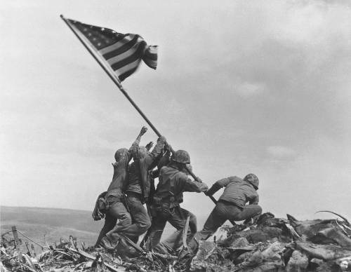 What was the big controversy with the famous picture of Iwo Jima?