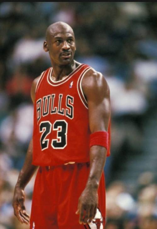 How tall do you think Michael Jordan is