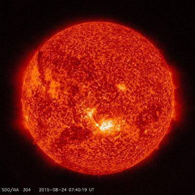 Which bright solar feature is shown in the picture above?

Solar flare
Prominence
Sunspot
Convecti