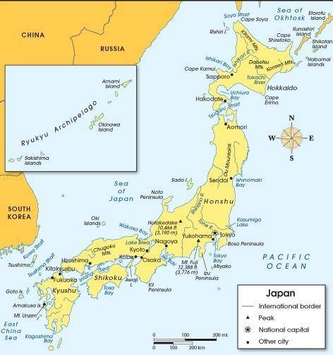WILL GIVE BRAINLIEST AND EXTRA POINTS

Use the map below of Japan's physical and political feature